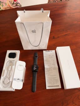 Apple Watch Series 10, 42 mm - Svart aluminium