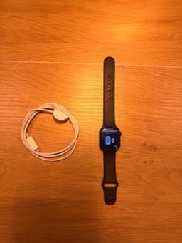 Apple Watch Series 10 42mm GPS Jet Black Aluminium med sportband