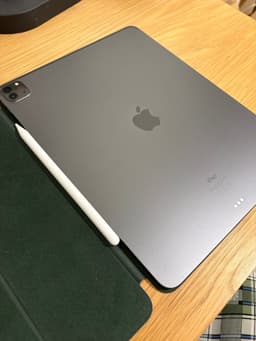 iPad Pro 12.9-tums (5:e generationen) 2TB 2021 + Apple tillbehör