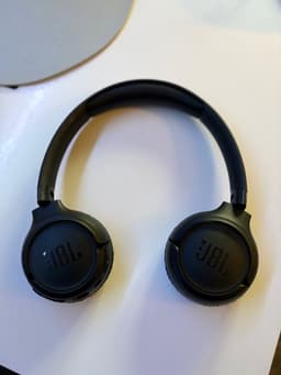 JBL TUNE 680NC On-ear hörlurar