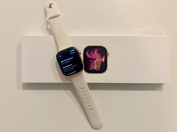 Apple Watch Series 11 (GPS + Cellular)