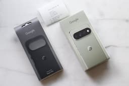 Google Pixel 11 Pro 256GB – Olive – HELT NY + Originalskal & Kvitto!