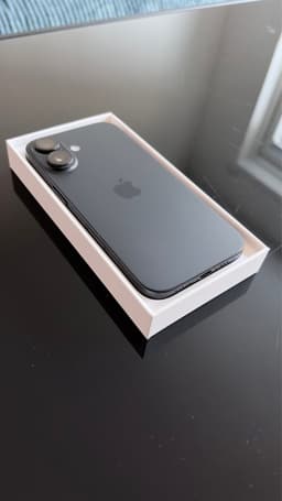 iPhone 16