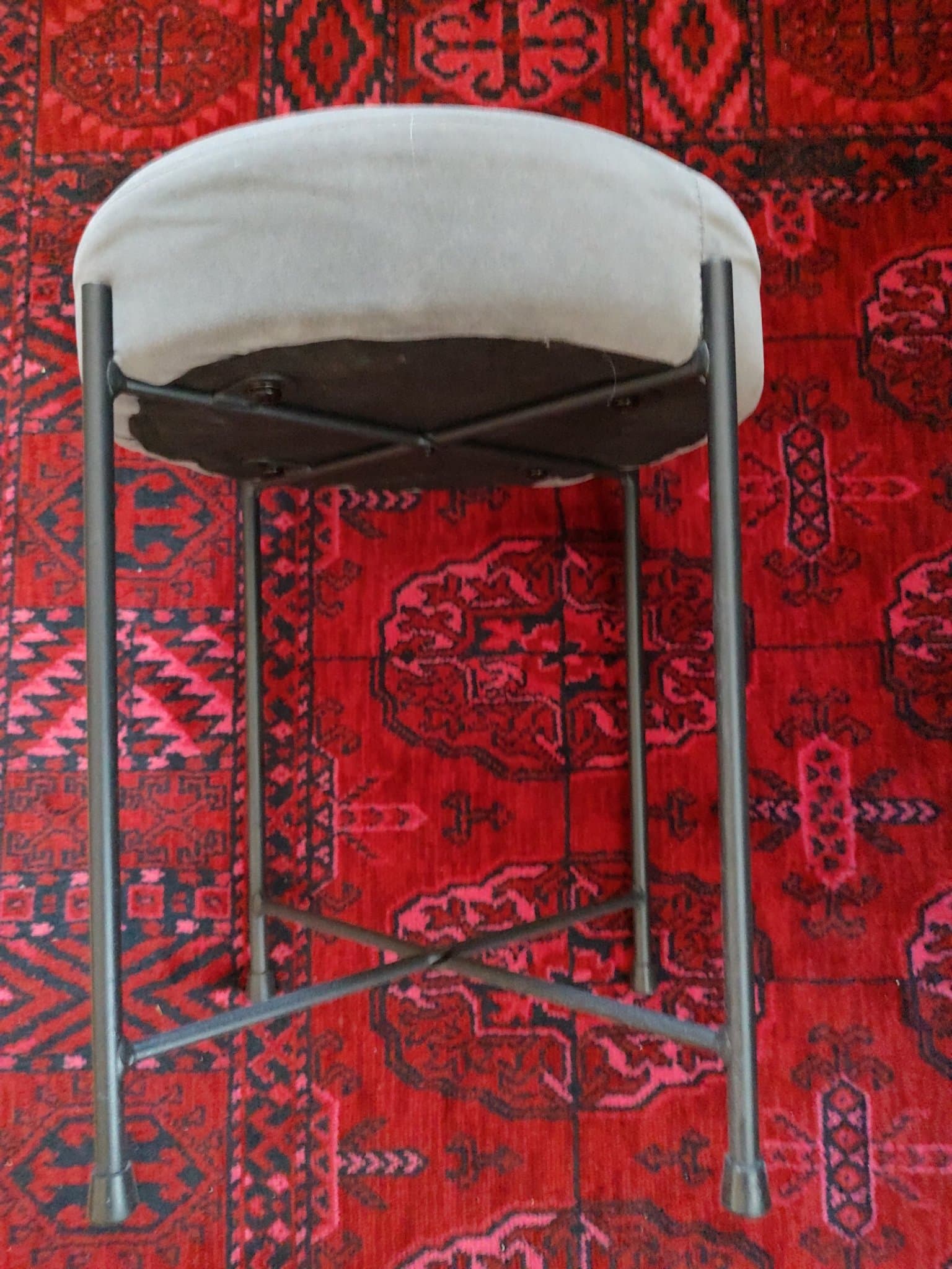 Rund Pall med Metallben