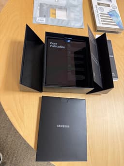 Samsung Galaxy Z Fold2 5G Mystic Black 256 GB – Oanvänd