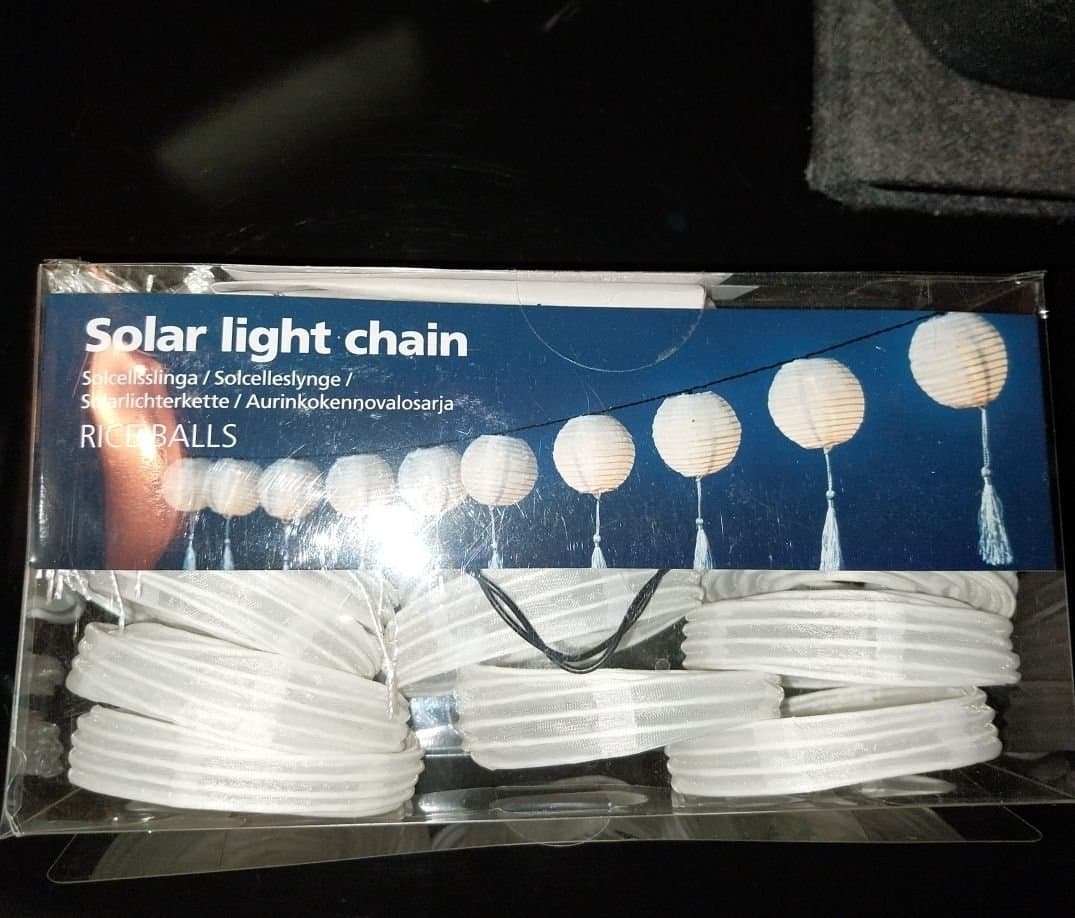 Solar light chain rice balls