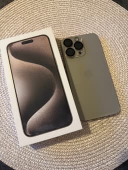 iPhone 15 Pro Max, 256 GB