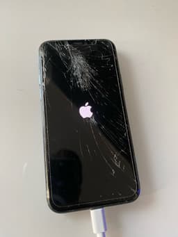 iPhone 11 Pro 256 GB – Perfekt som reservdelstelefon!