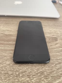 iPhone 7 svart