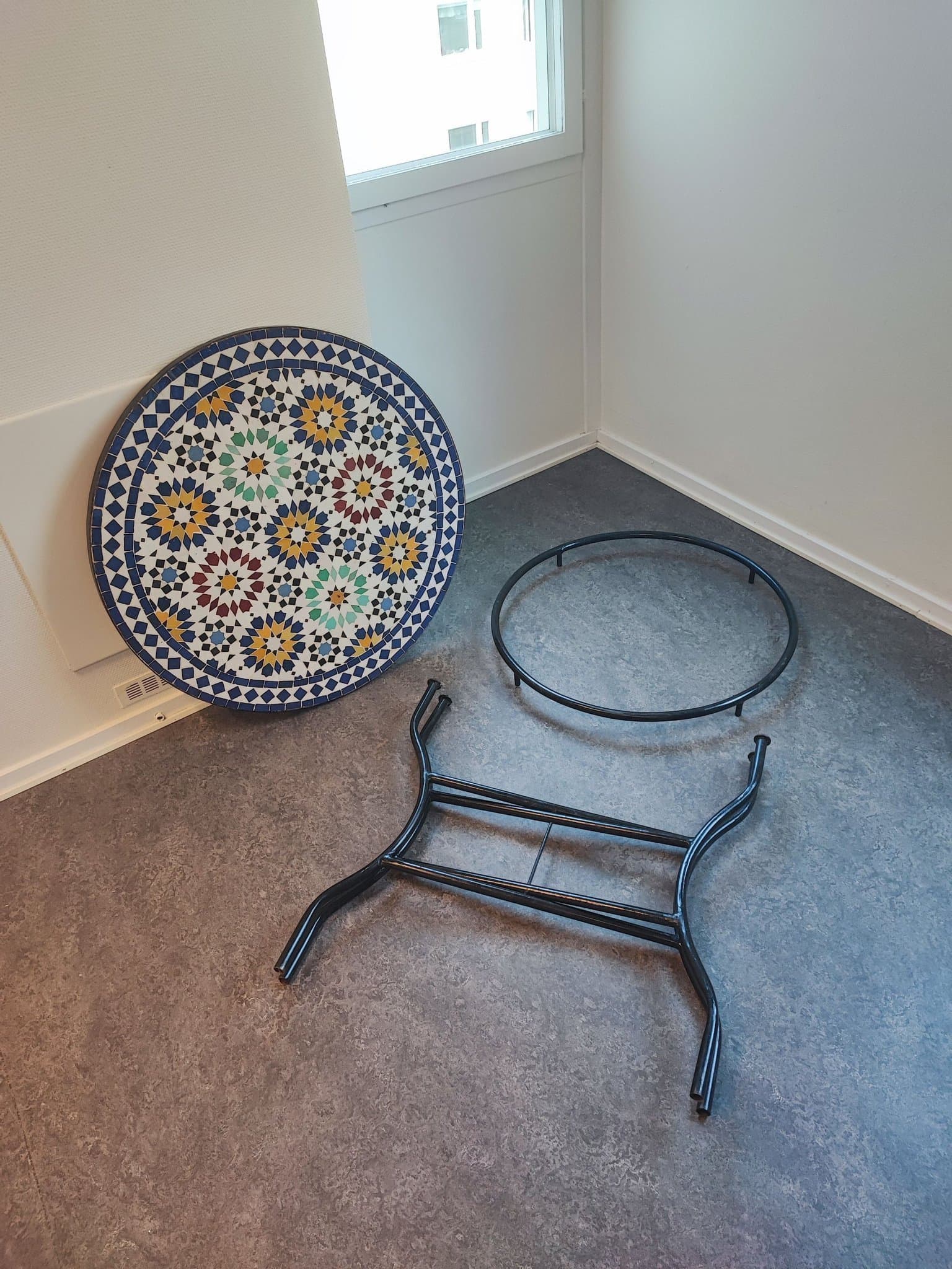 Nytt elegant Marockansk mosaik bord 80 cm och 100 cm