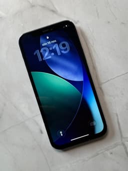 iPhone 12 svart med nytt batteri