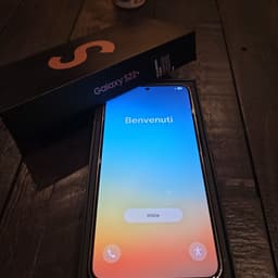 Samsung galaxy s22 plus Pink gold.