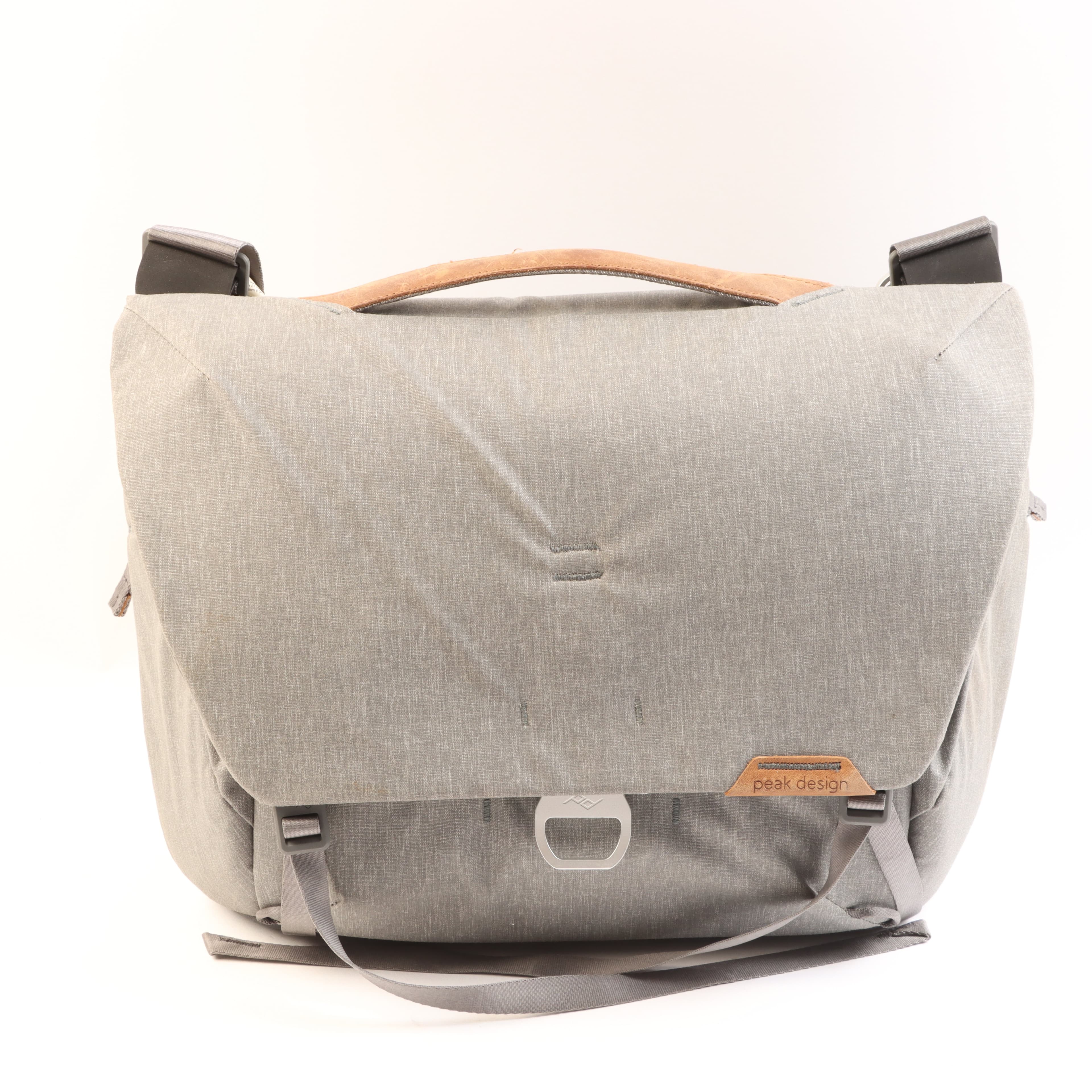 USED Peak Design Everyday Messenger 13L v2 - Ash