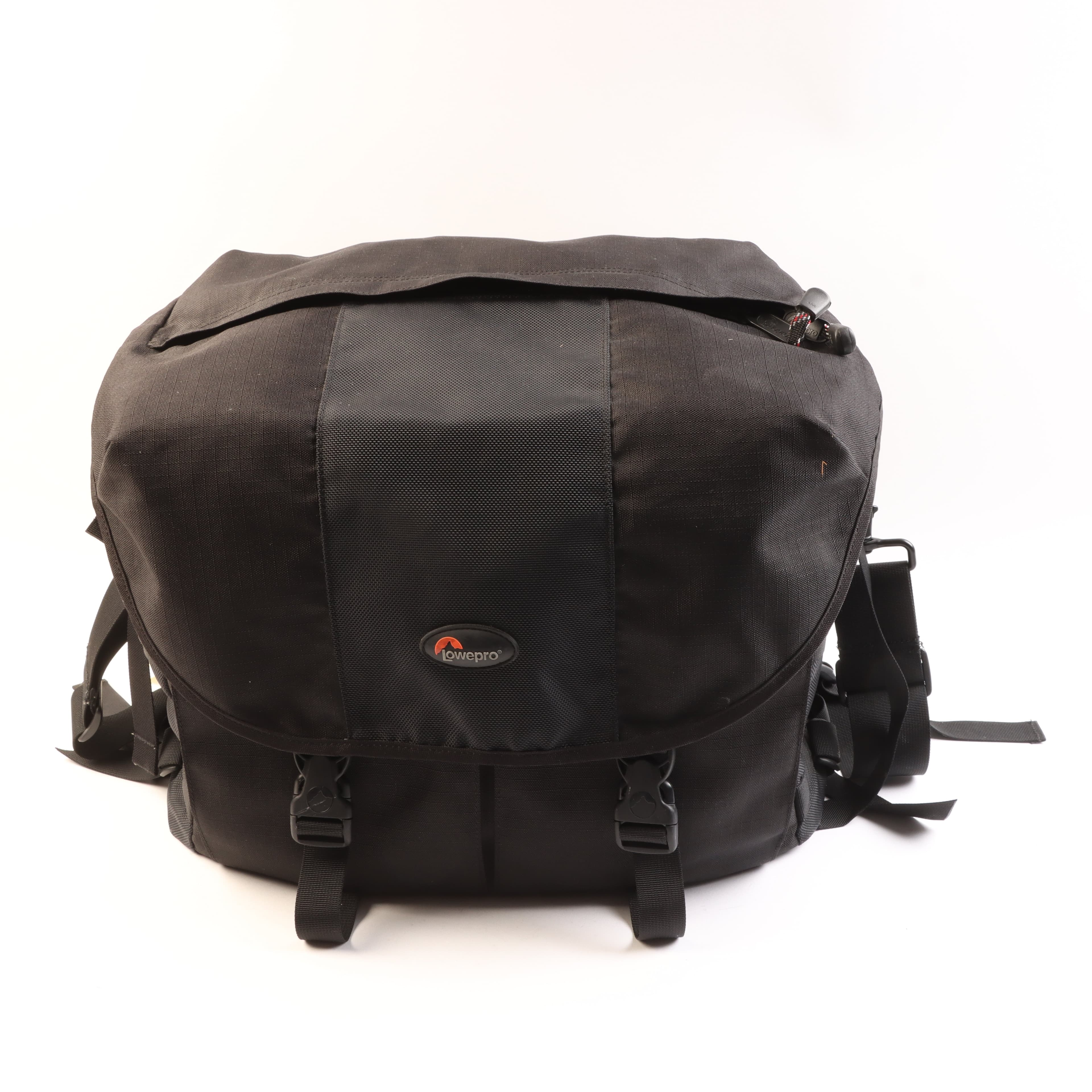 USED Lowepro Stealth Reporter D650 AW