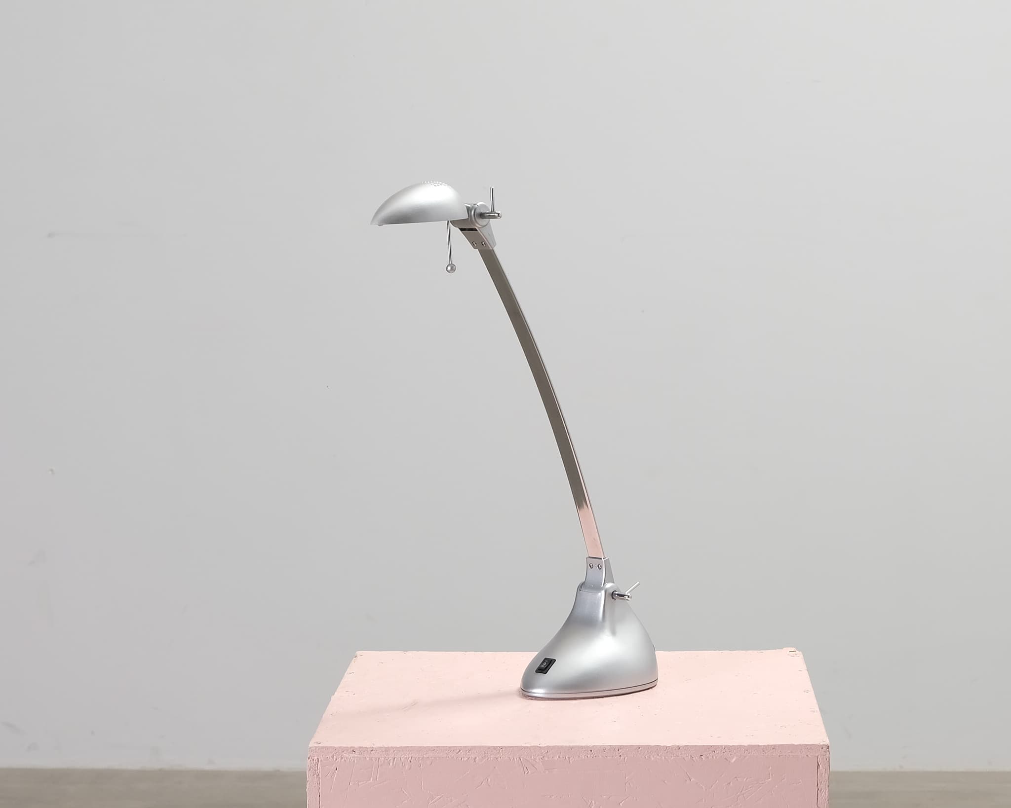 Bordslampa metall