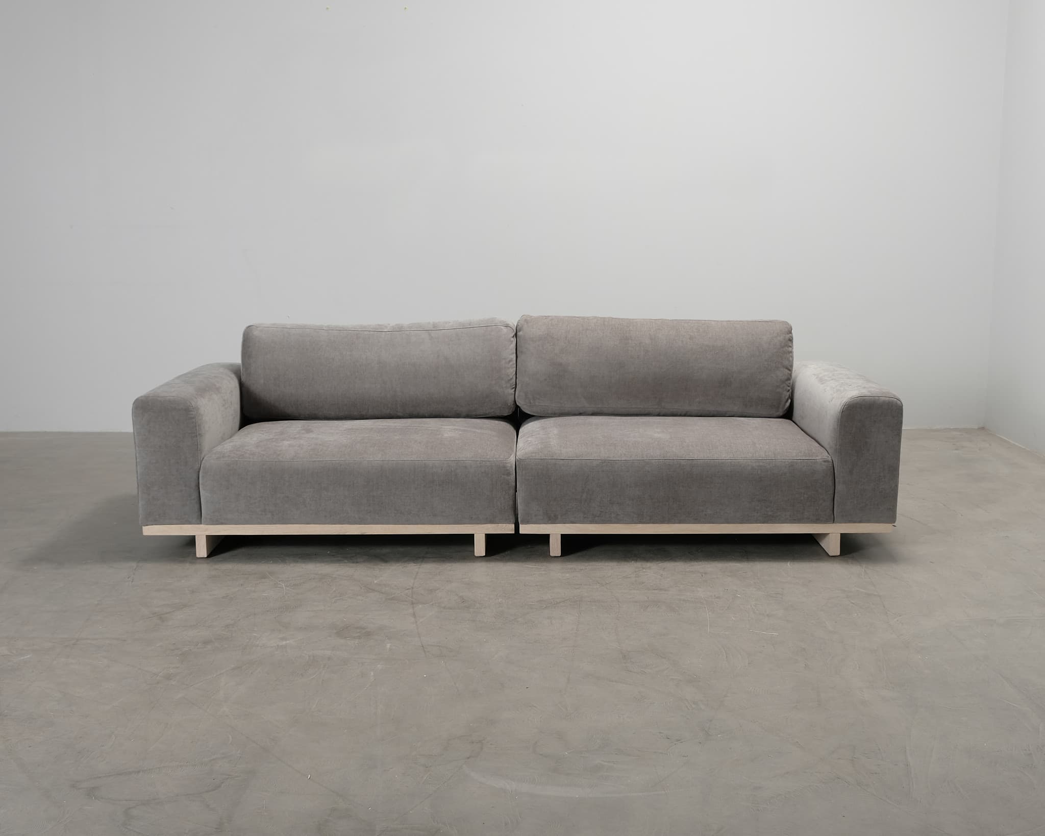 Sofacompany Aya 3,5-sits soffa med fotpall grågrön