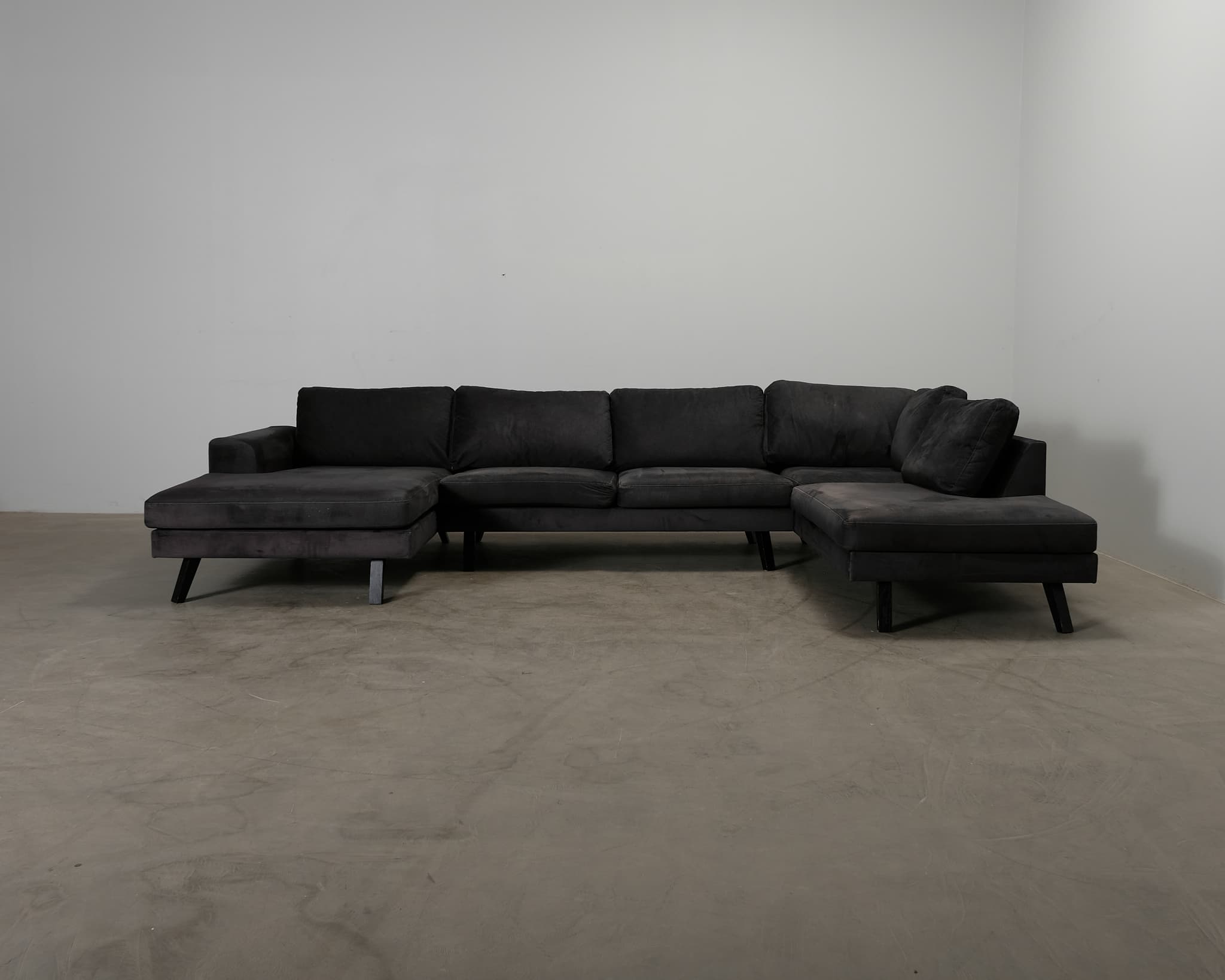 Copenhagen 4-sits U-soffa mörkgrå sammet