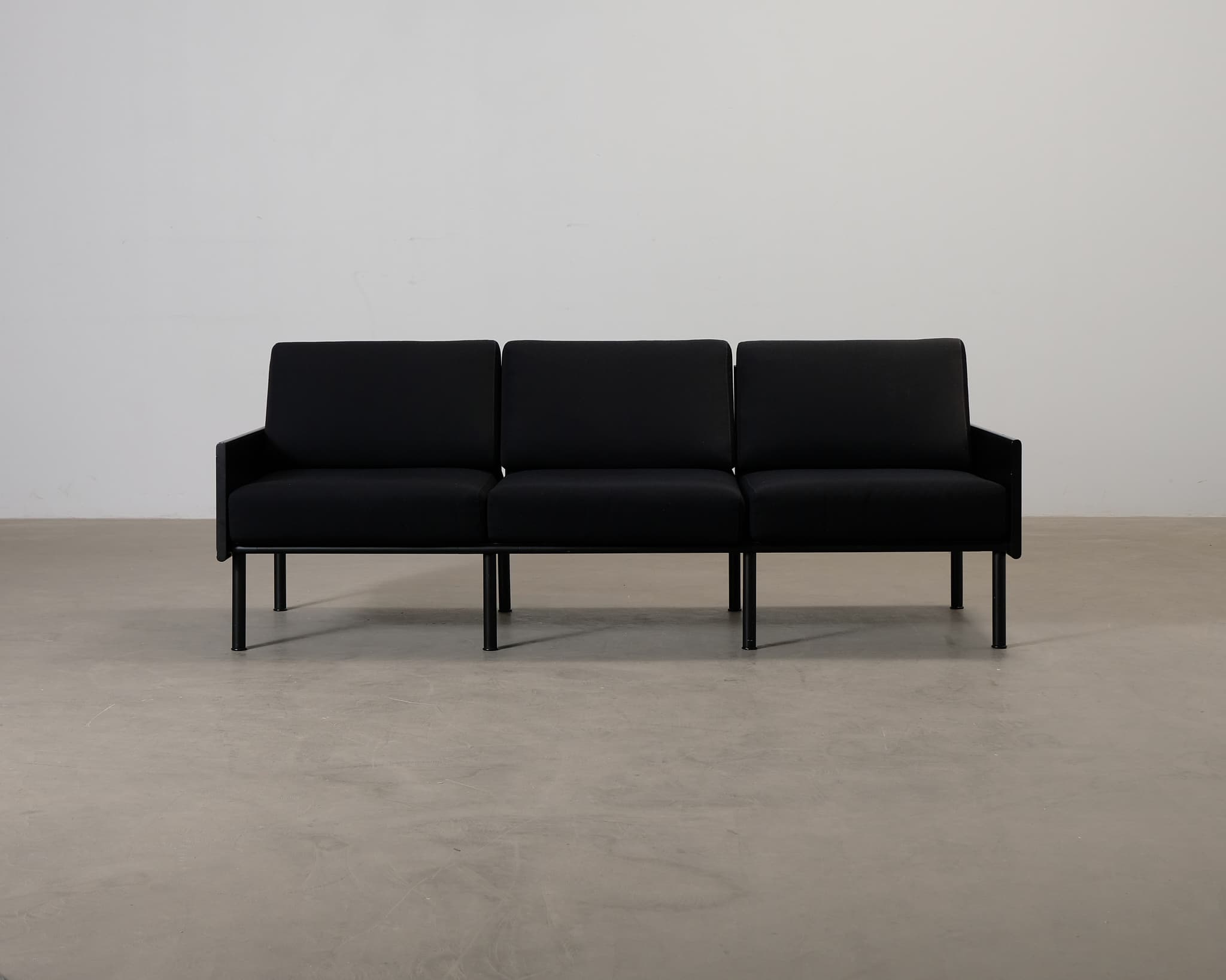 Yrjö Kukkapuro Ateljee 3-sits soffa svart