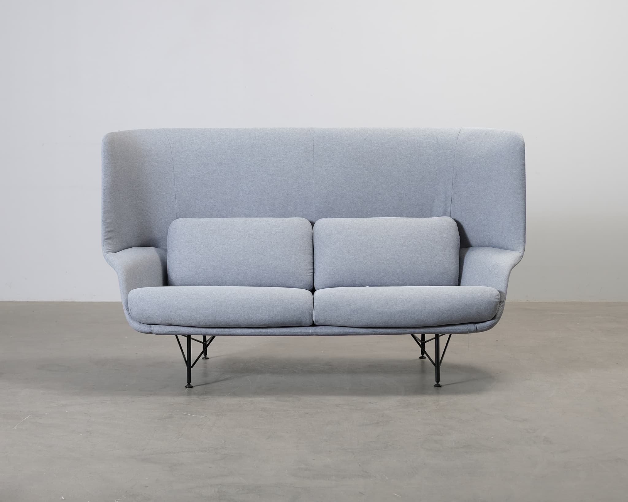 Herman Miller Striad Lounge 2-sits soffa ljusblå