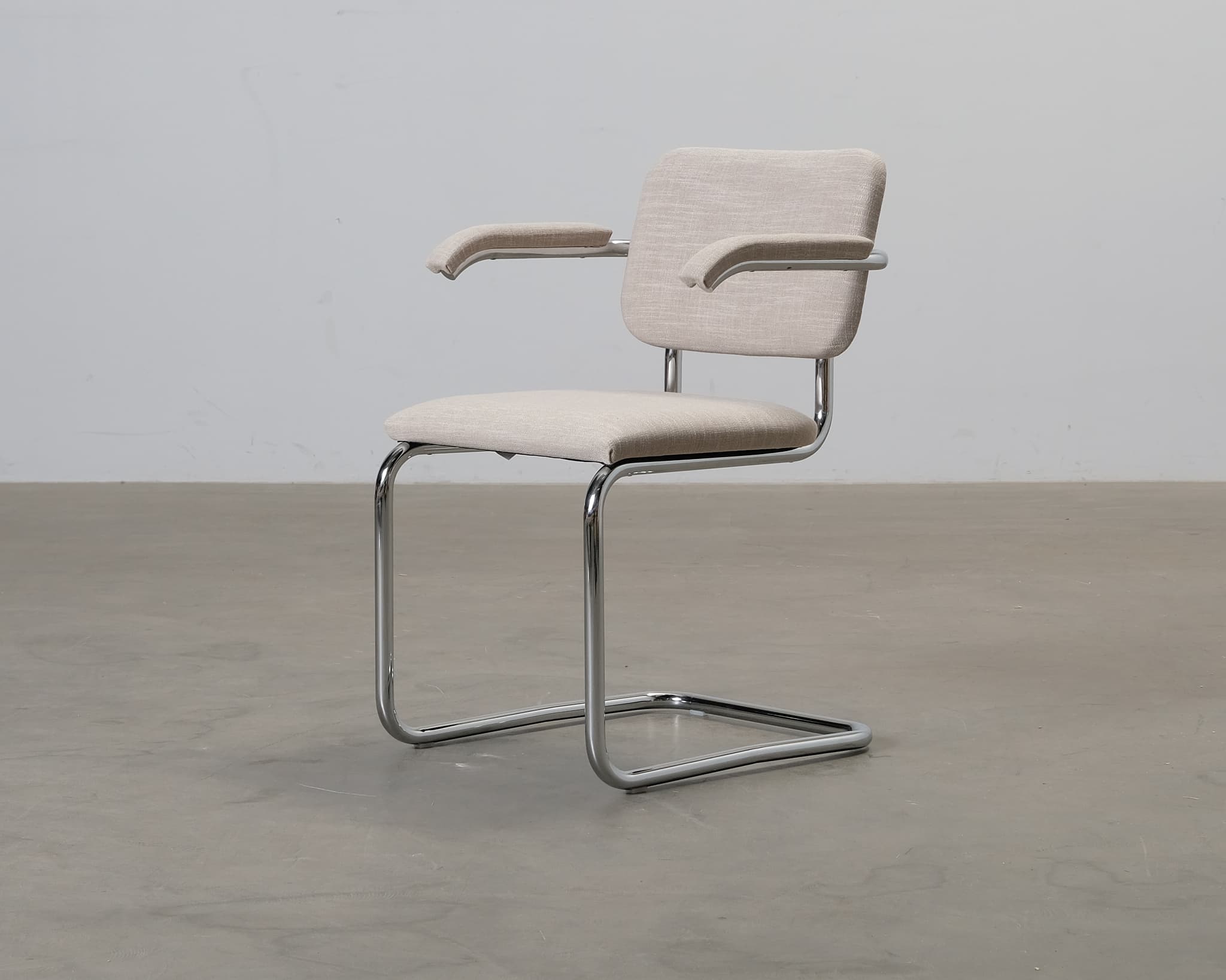 Knoll Cesca stol med armstöd beige