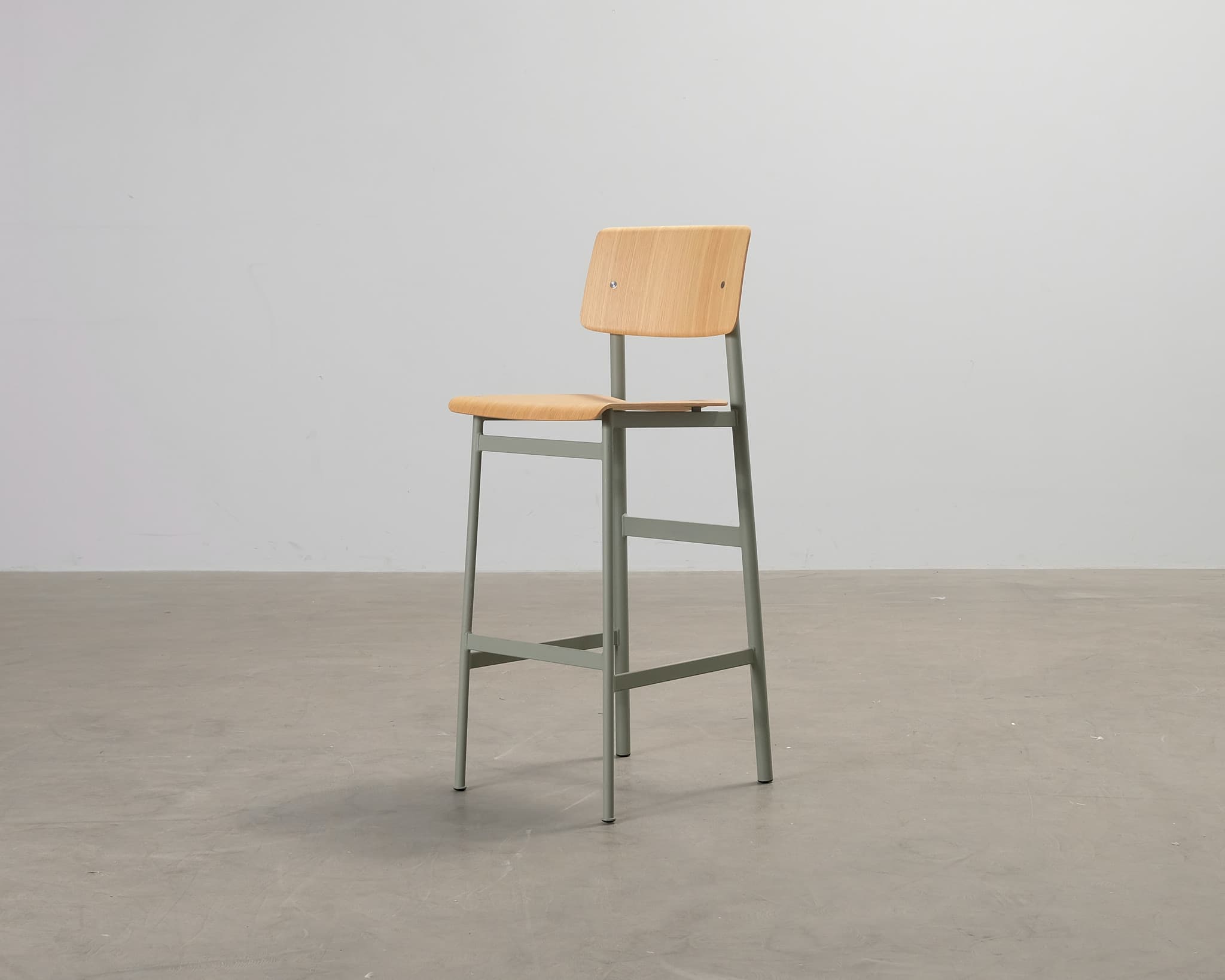 Muuto Loft barstol ek / grön
