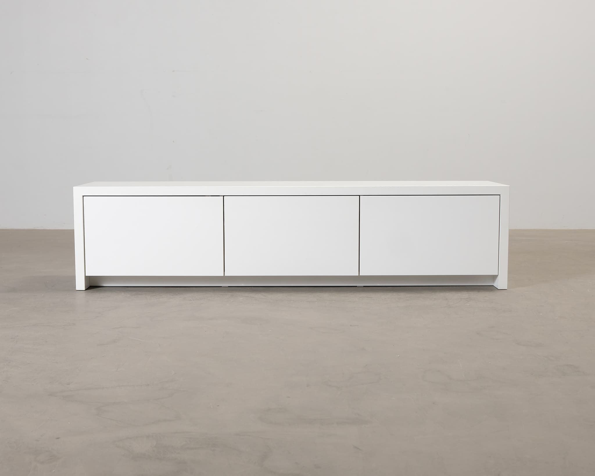 Skänk / TV-bänk 188 cm vit