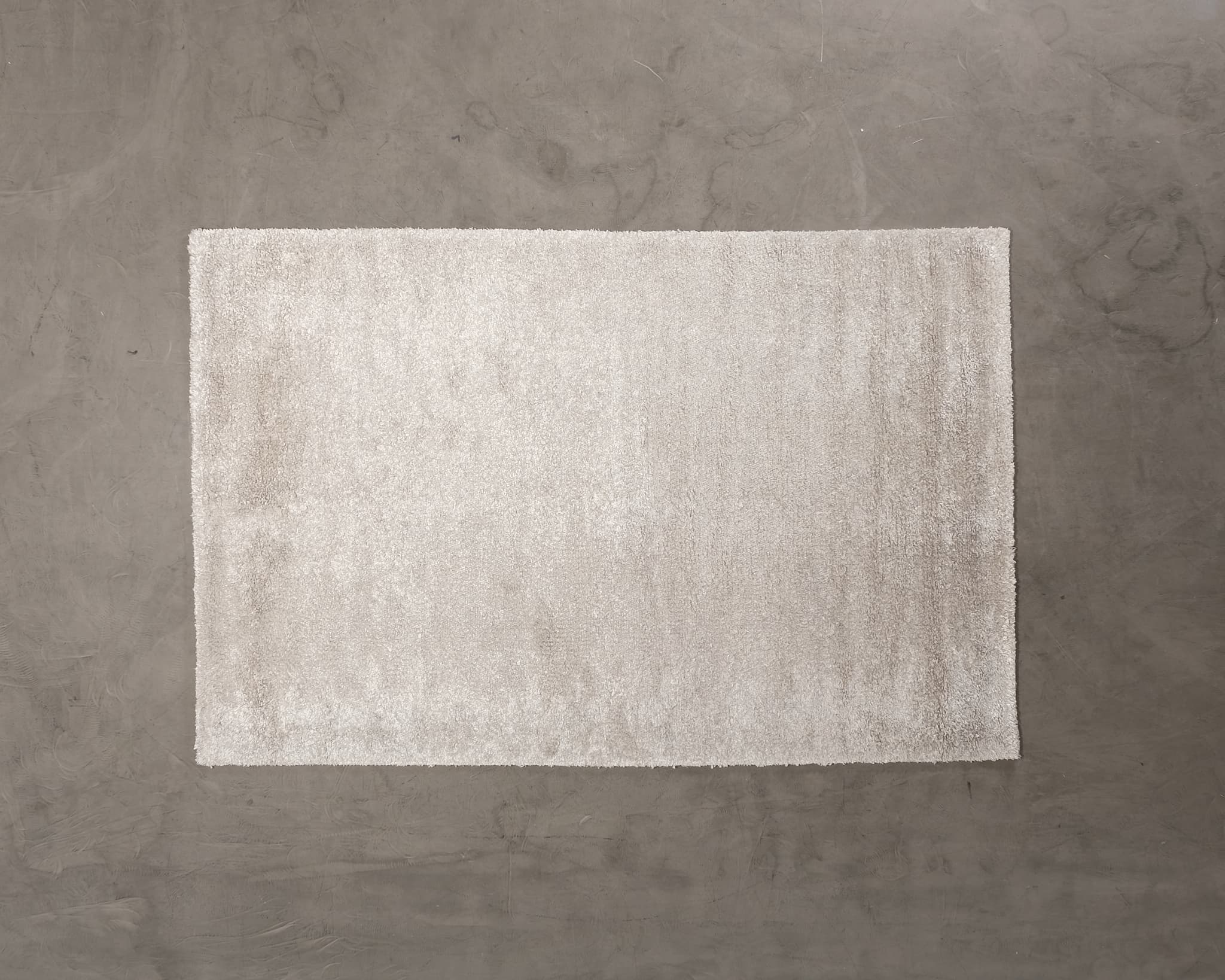 Roots Living Long Pile Viscose matta 200 x 300 cm ljusgrå