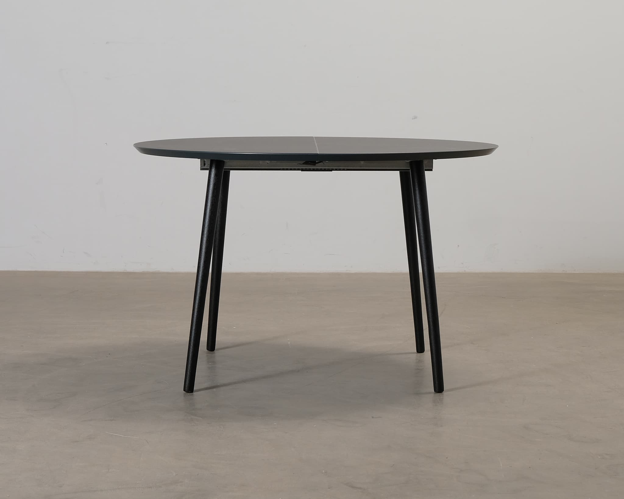 Sofacompany Amelia matbord ø 120 cm svart