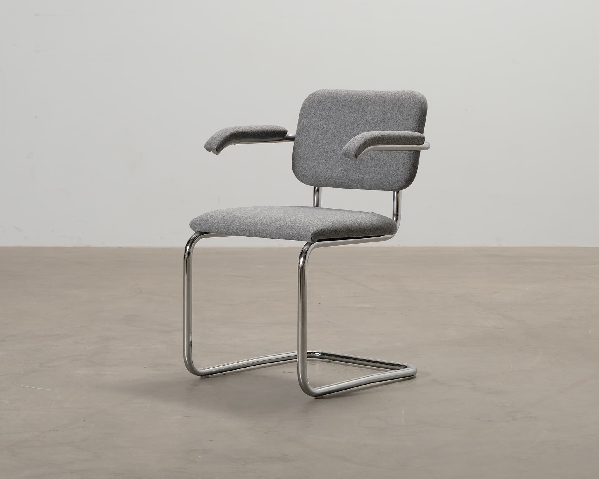 Knoll Cesca stol grå