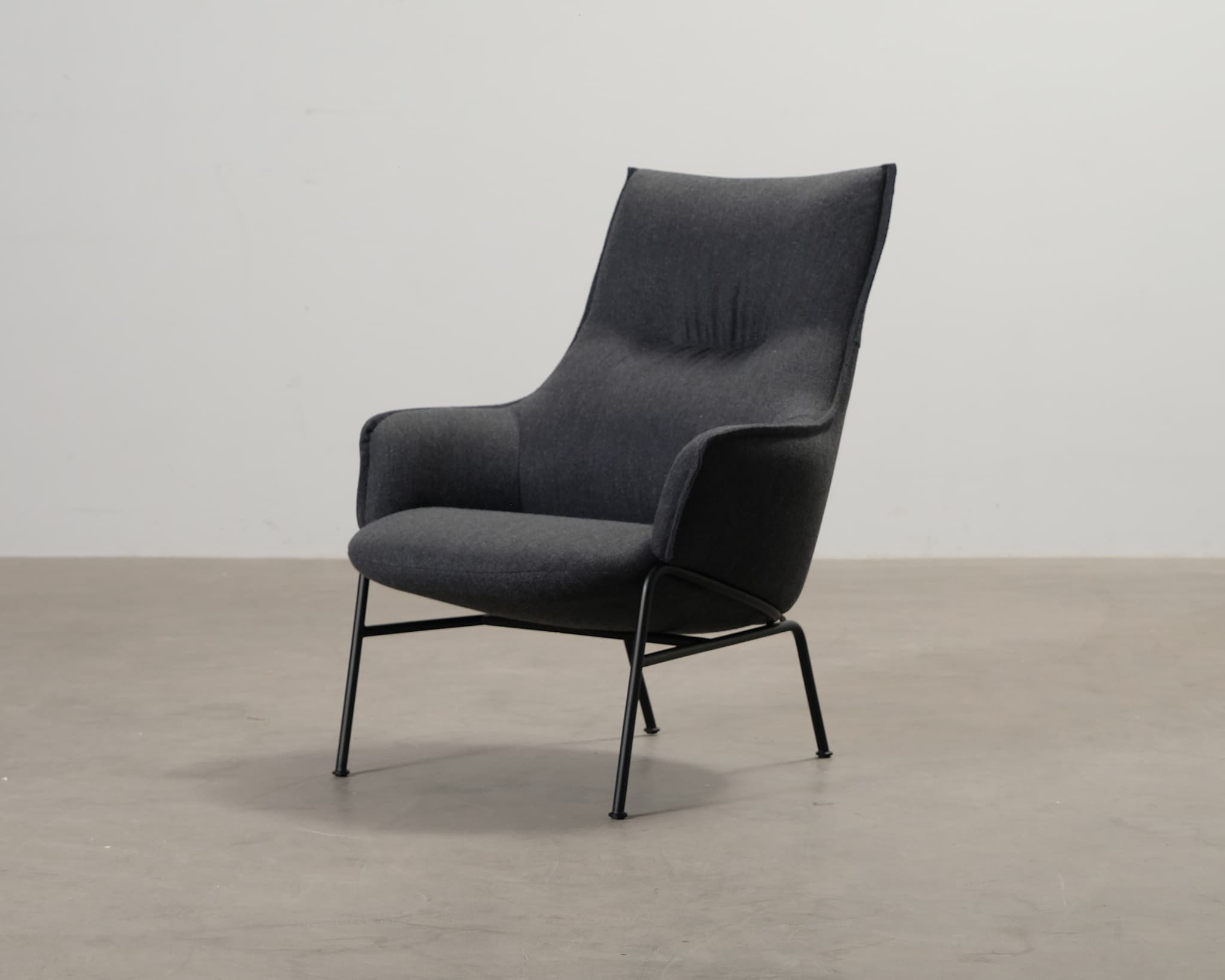 Wendelbo Aloe fåtölj mörkgrå