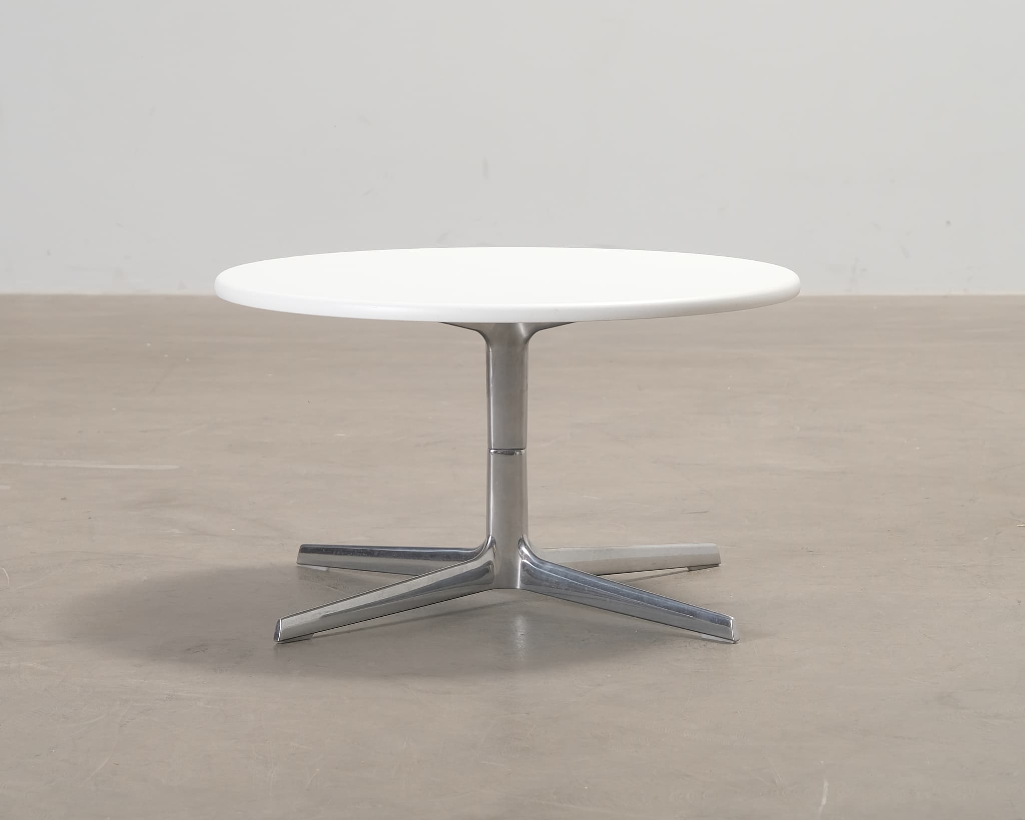 Soffbord vit / metall