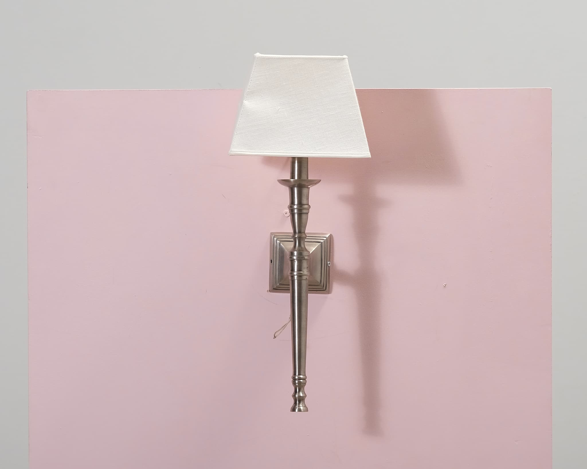 Klassisk vägglampa