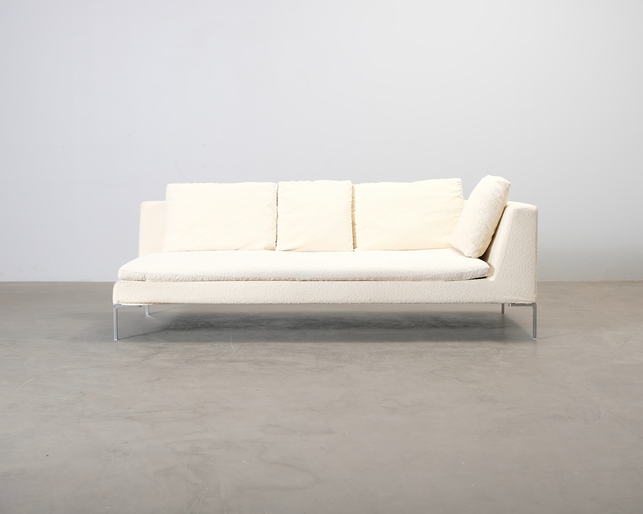 B&B Italia Charles 2-sits soffa / divan vit