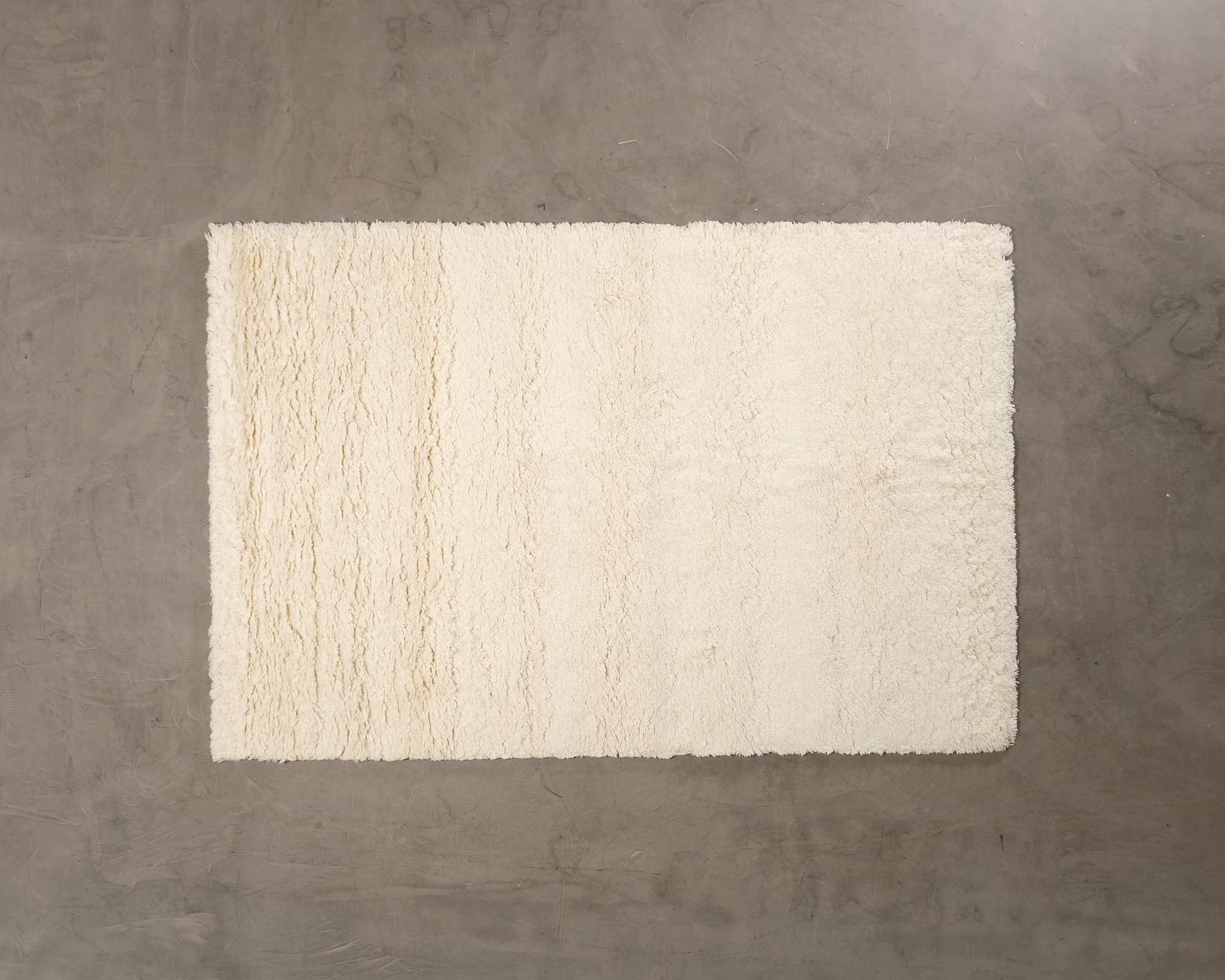 Roots Living Long Pile ullmatta 200 x 300 cm vit