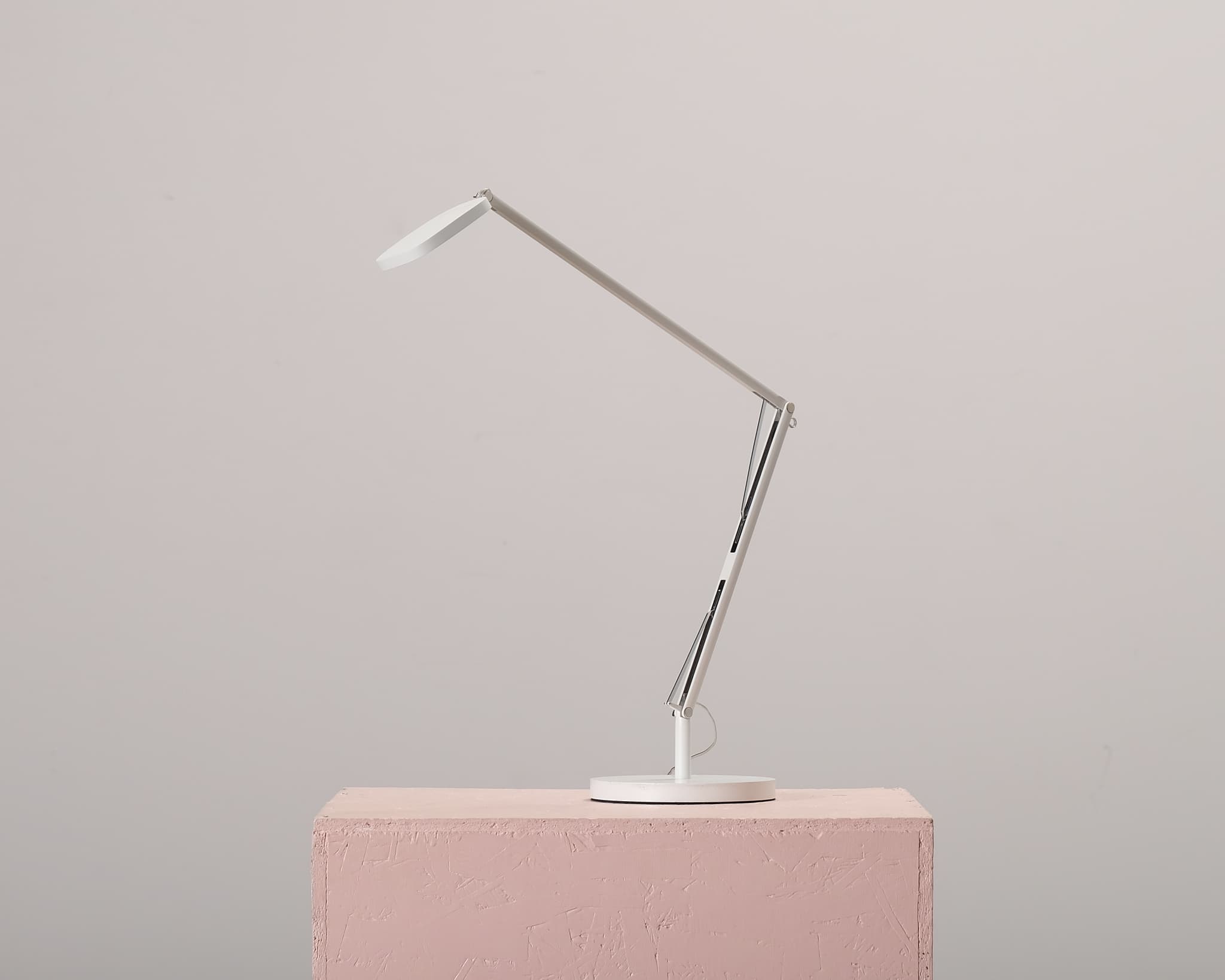 Ateljé Lyktan Birdie bordslampa vit