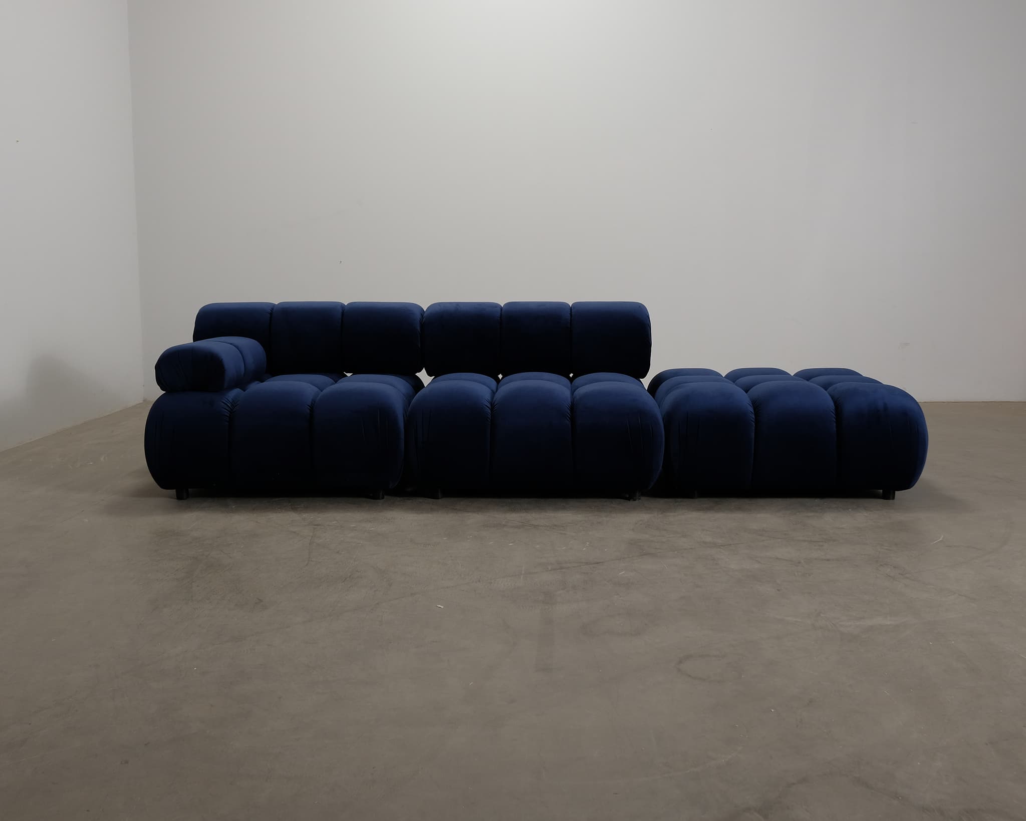 Micadoni Bellis 4-sits soffa mörkblå