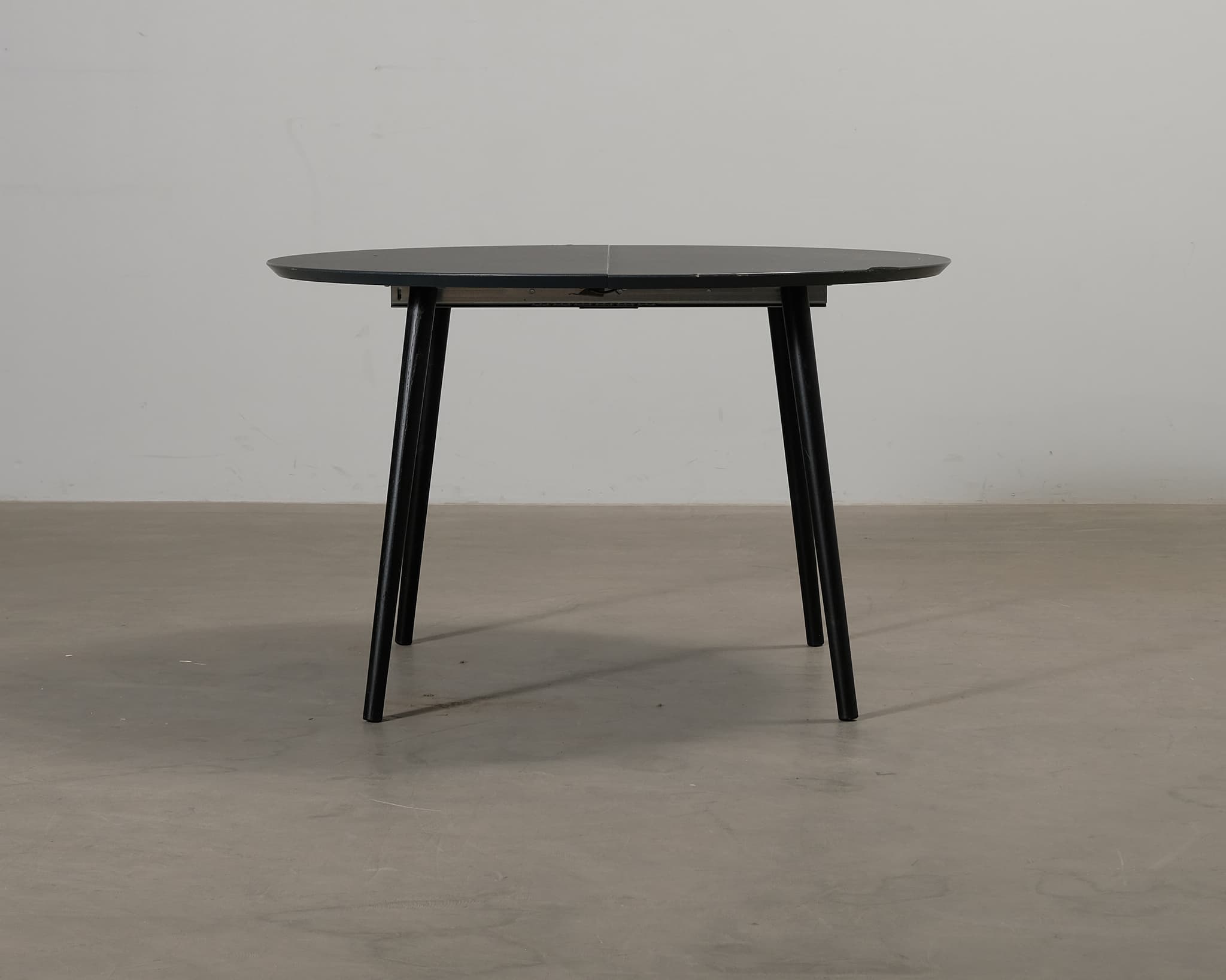 Sofacompany Amelia matbord 120-170 cm svart