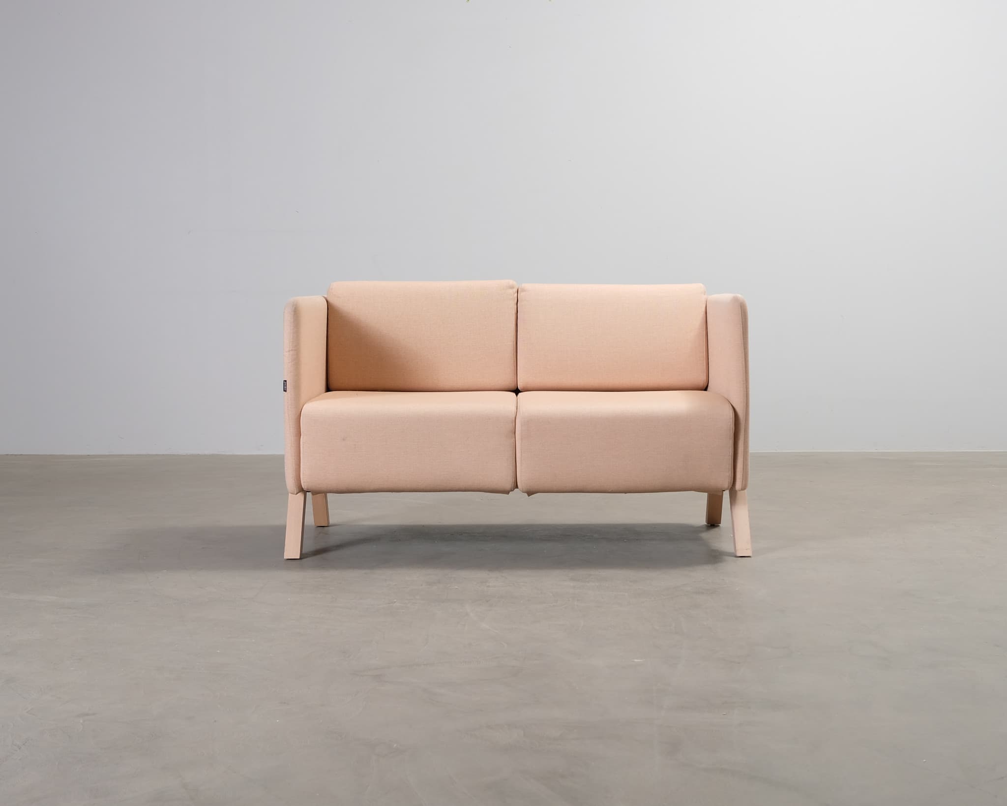Capdell Vision 570S 2-sits soffa persika
