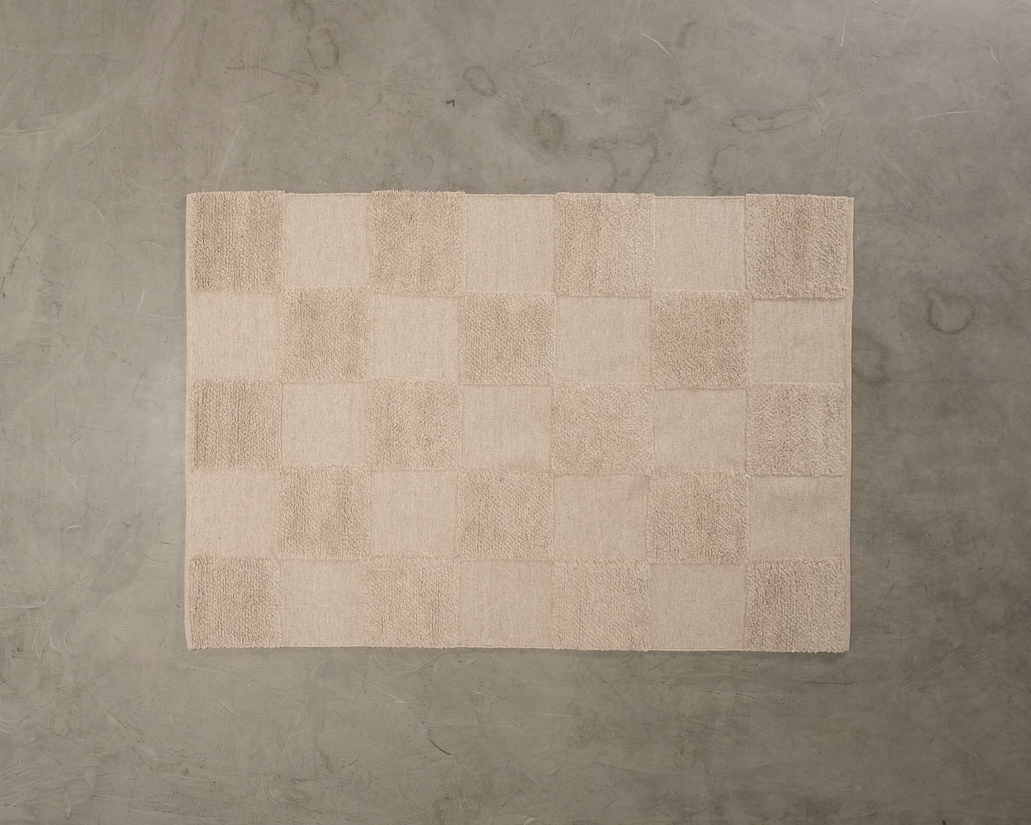 Rutig ullmatta 160 x 235 cm beige