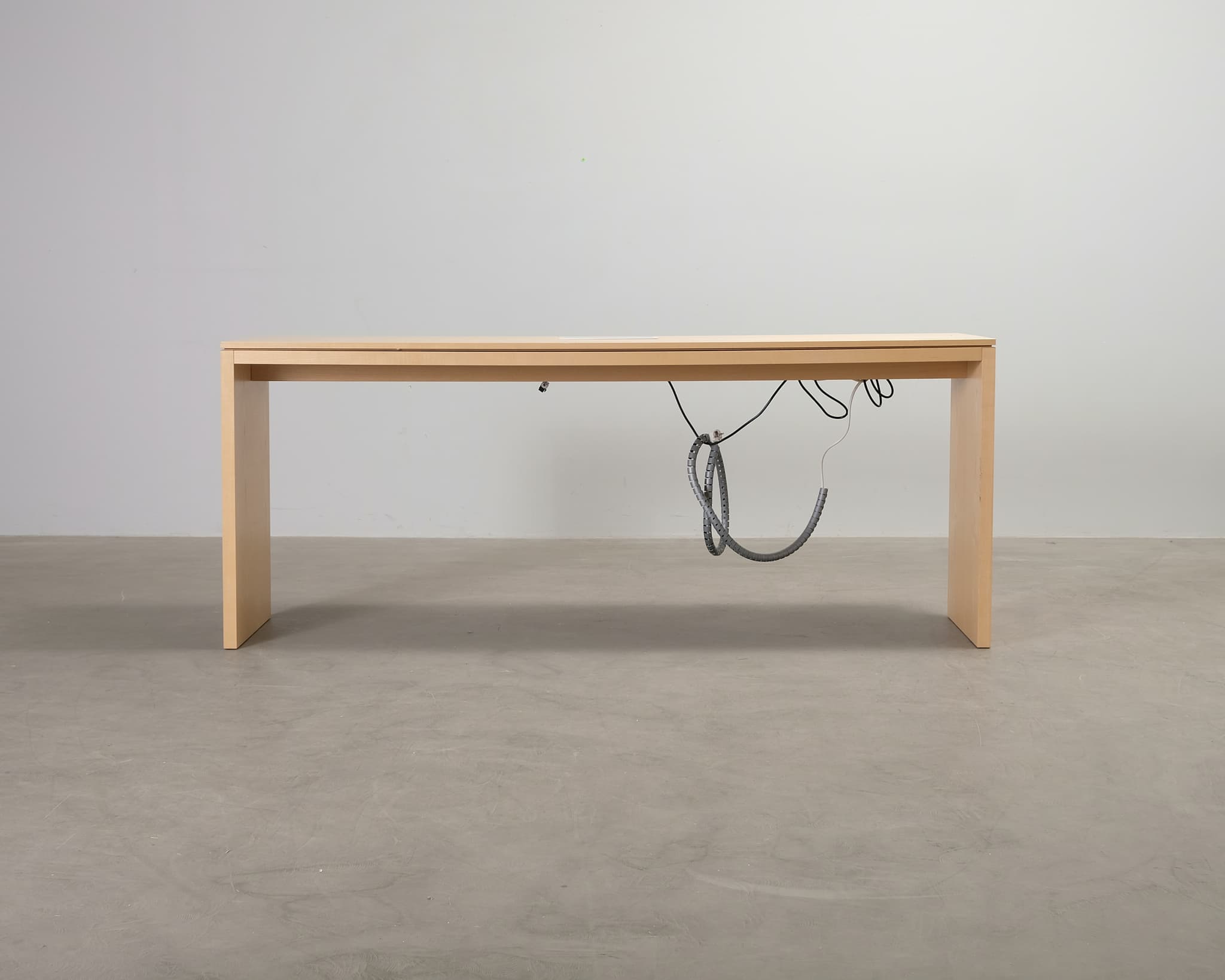 Konferensbord 1220 x 60 cm ek