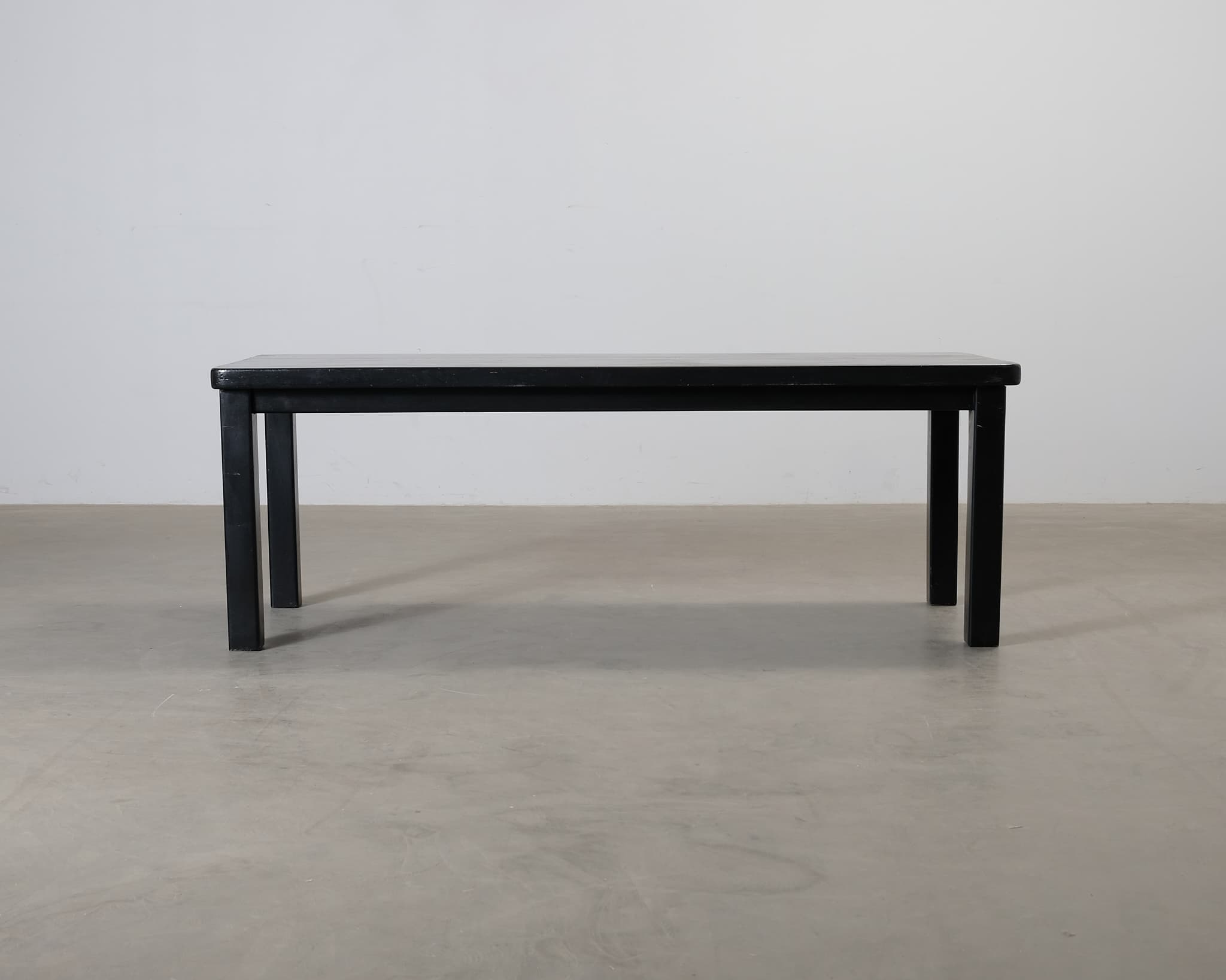 Ben af Schultén 852 matbord svart