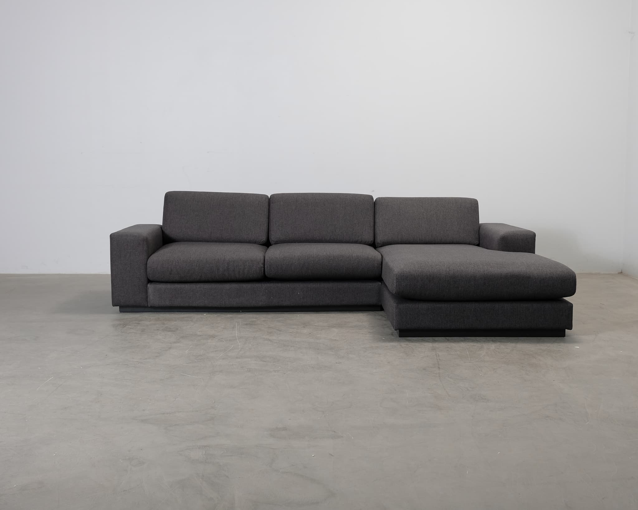 Bolia 3-sits bäddsoffa med divan grå.