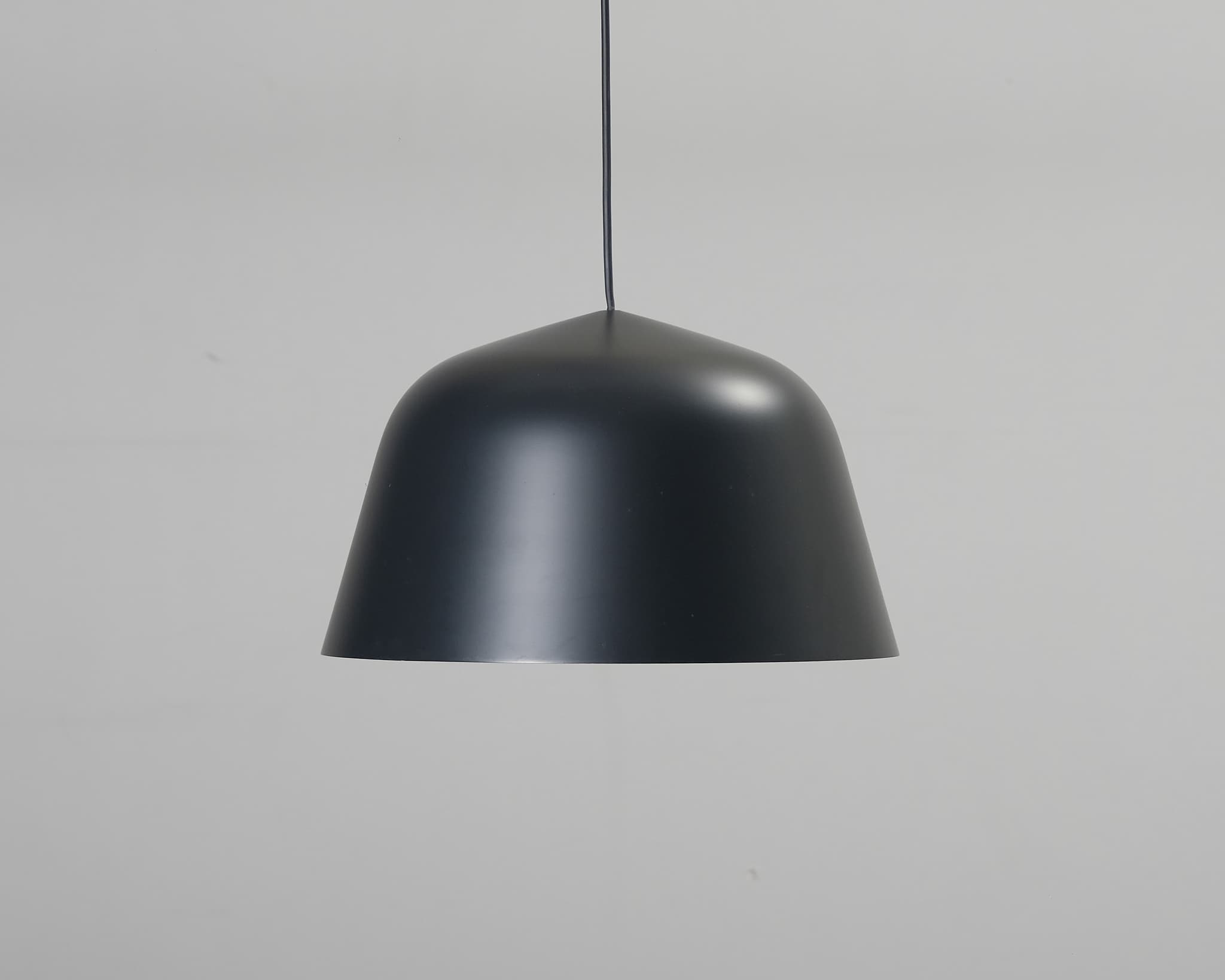 Muuto Ambit pendellampa ø 40 cm svart