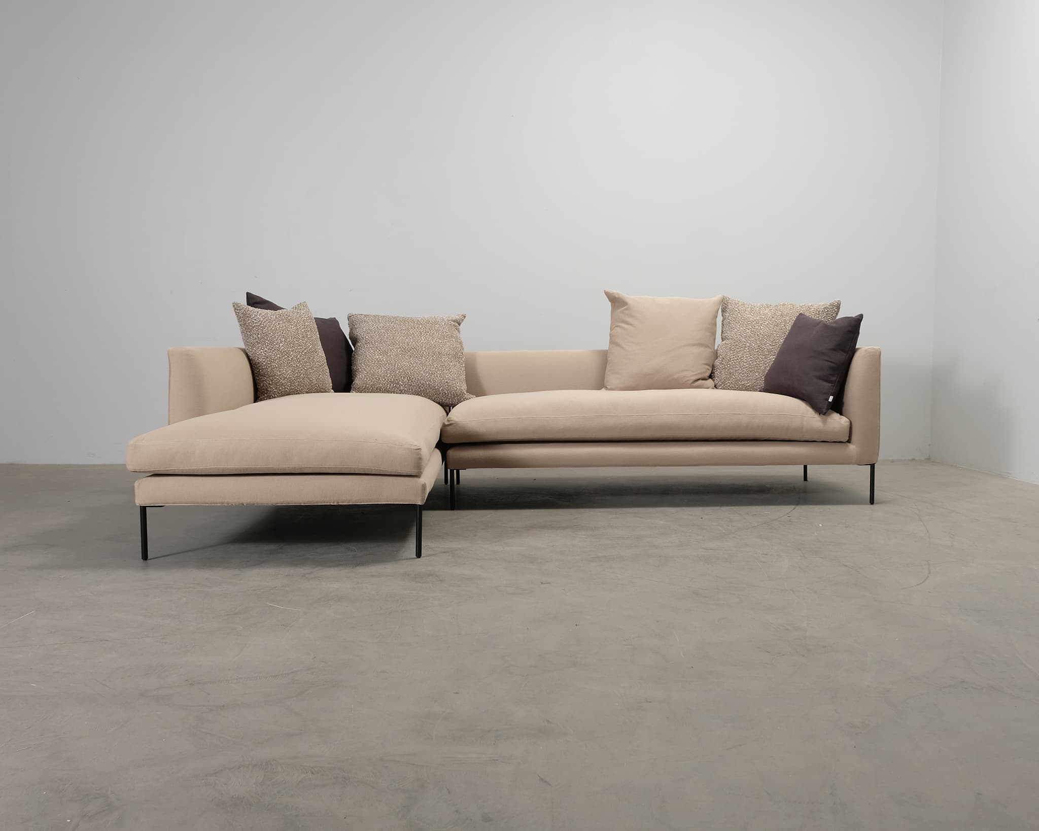 Wendelbo Blade 4-sits soffa med divan beige