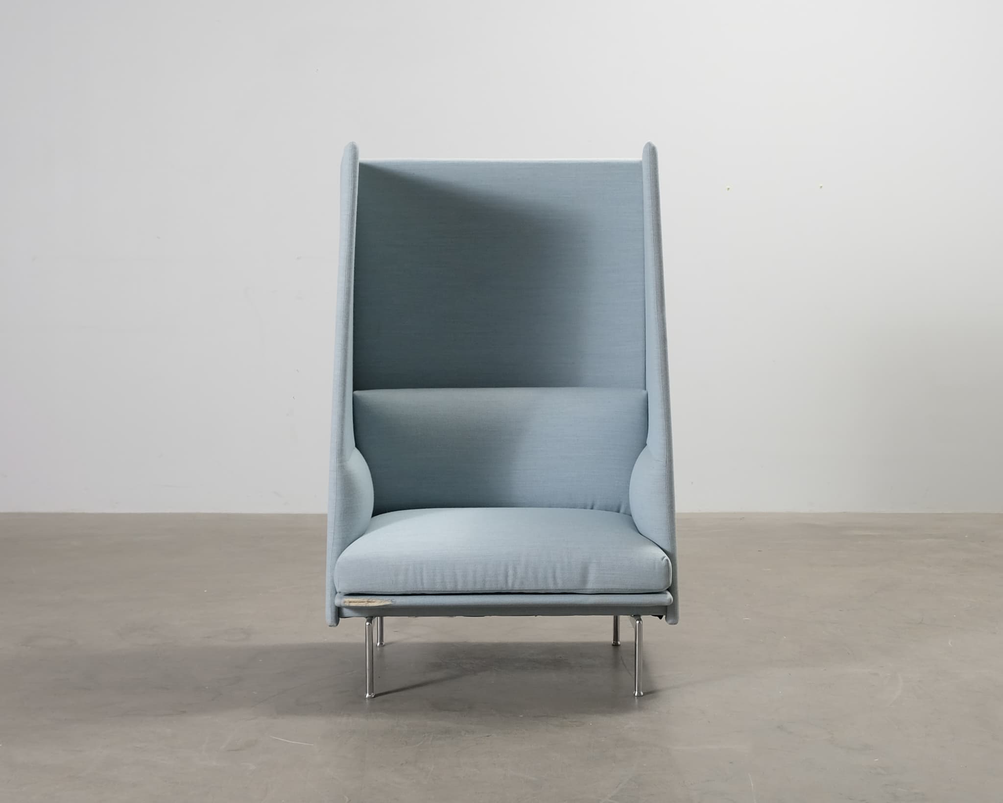 Muuto Outline Highback fåtölj ljusblå