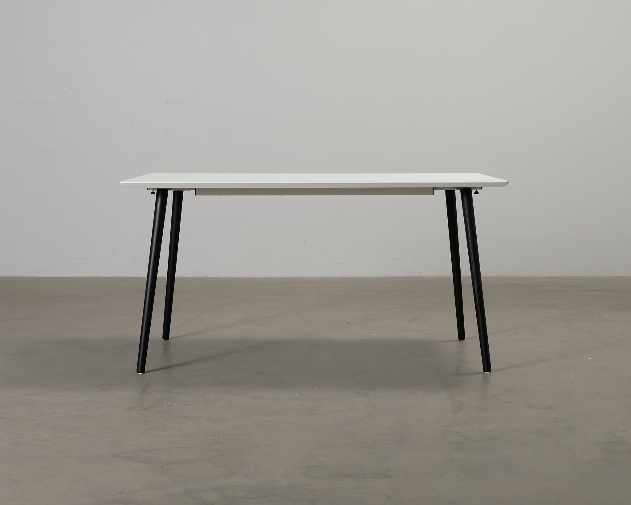 Sofacompany Allie förlängningsbart matbord vit