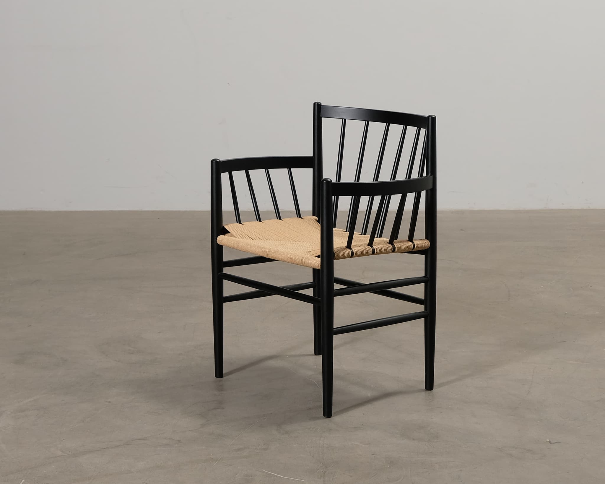 FDB Møbler J81 matstol svart