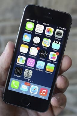 iPhone 5S 16GB SpaceGrey (beg) (läs not om iOS) (Klass B)