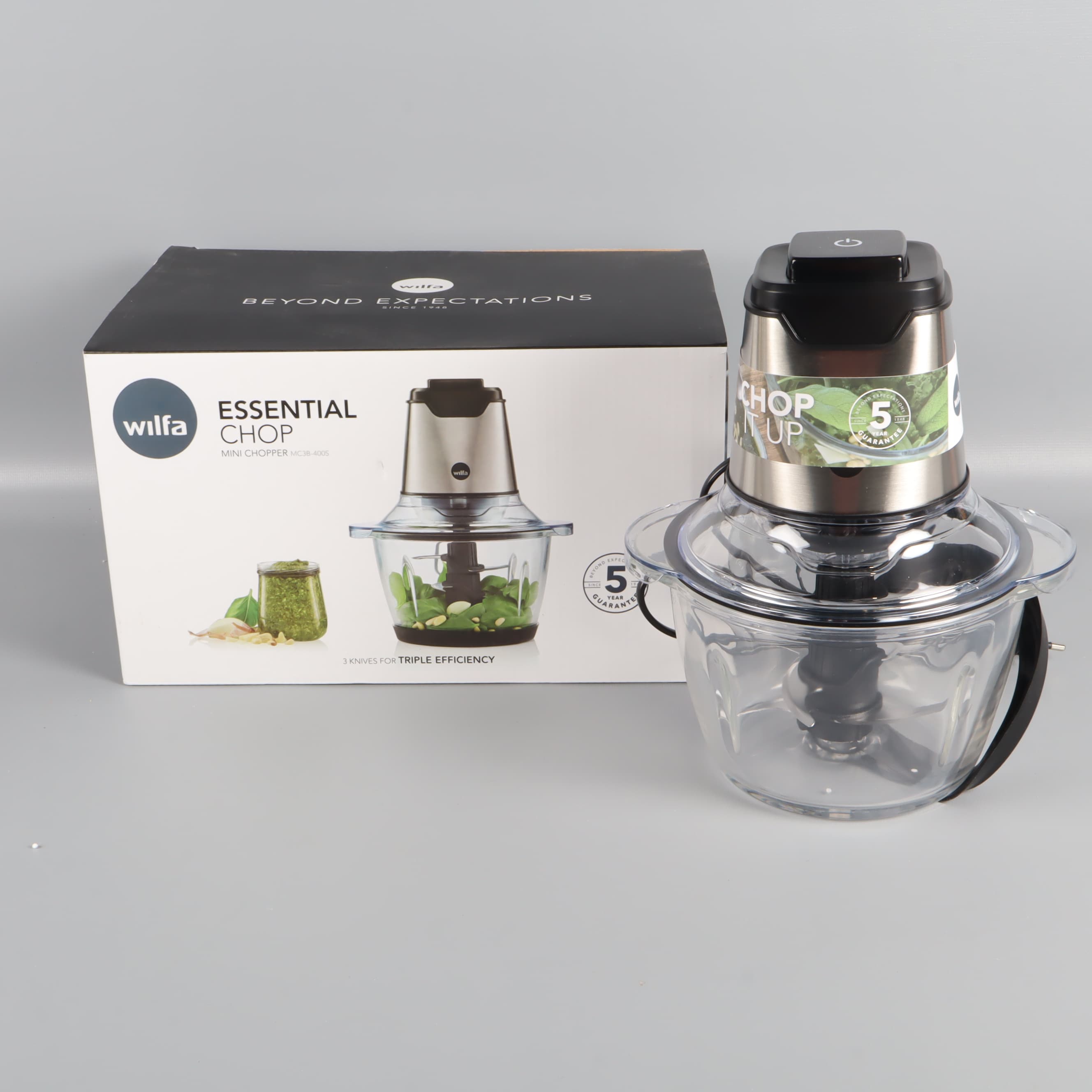 Minihackare med glasbehållare