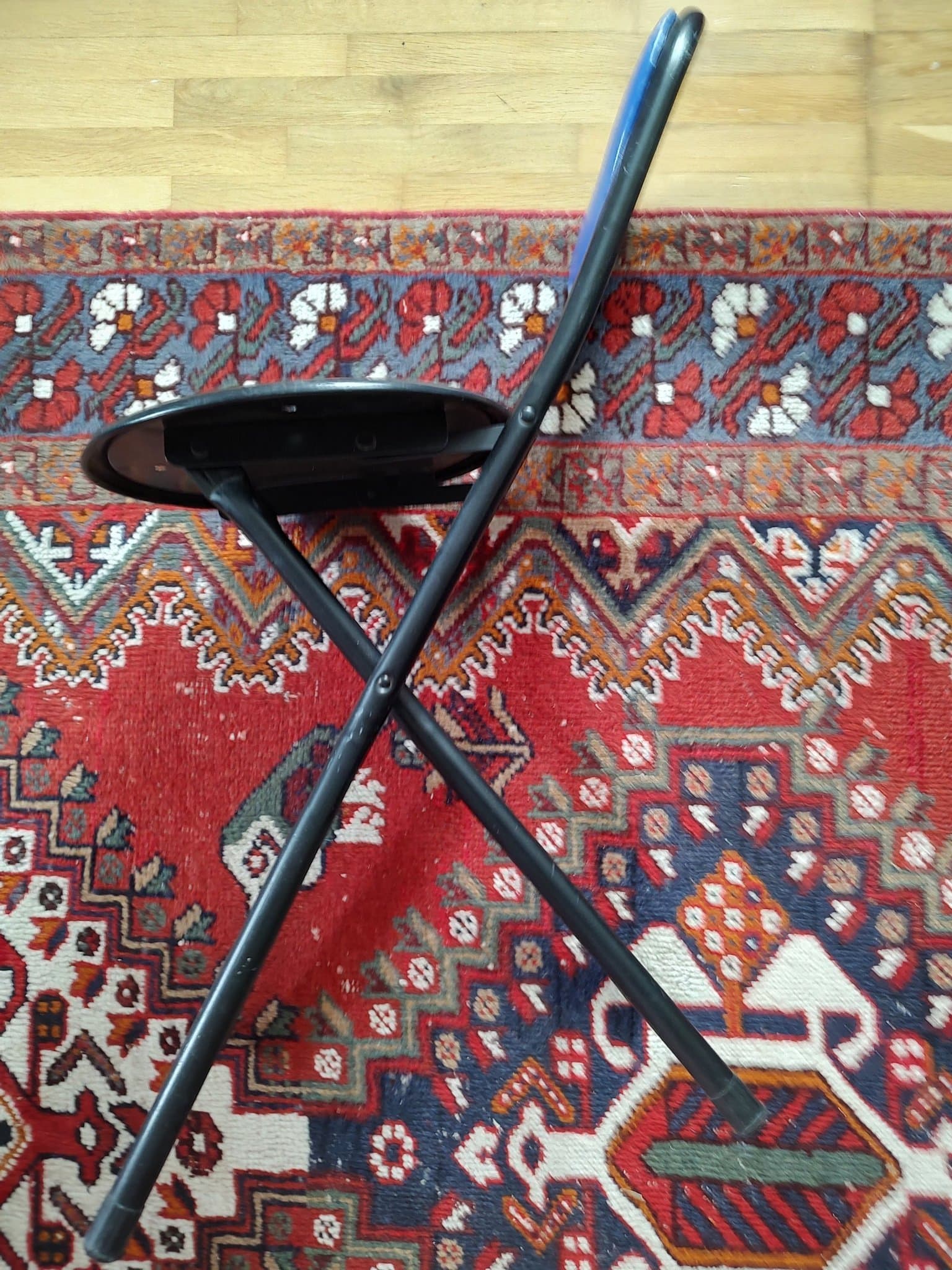 Fällbar stol i metall / hallstol / balkongstol